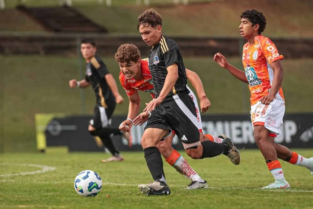 Colo Colo le ganó con contundencia al Pachuca de México