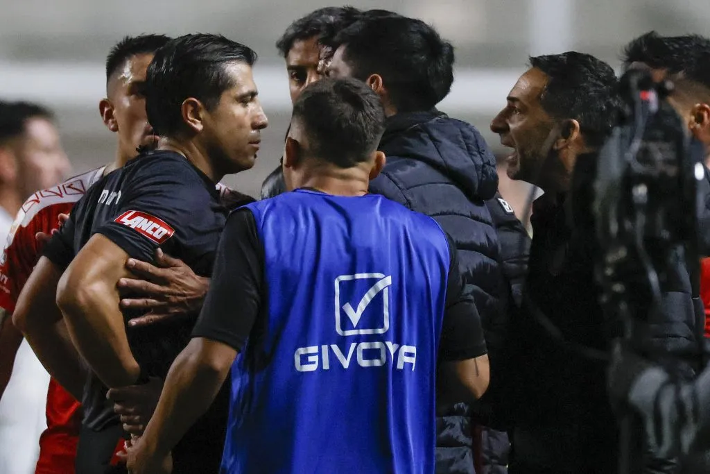 Unión La Calera explotó contra el árbitro y el VAR por la mano no sancionada ante Colo Colo. Foto: Photosport.