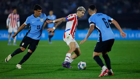 Charrúas y Guaraníes se enfrentan por la Fecha 15 por las Eliminatorias rumbo al Mundial 2026.