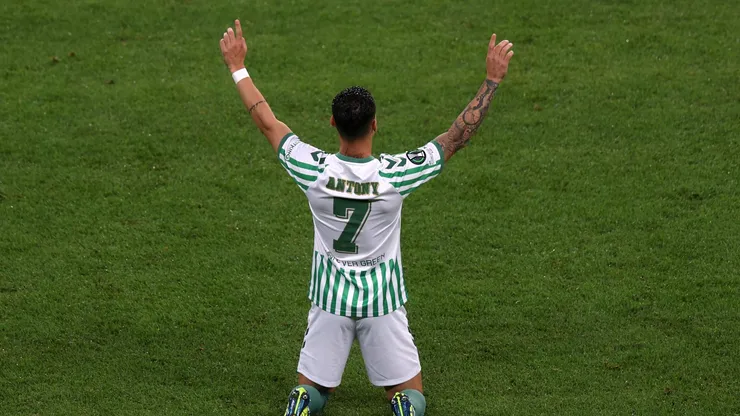 Antony volvió a brillar en el fútbol gracias a Manuel Pellegrini en el Betis.