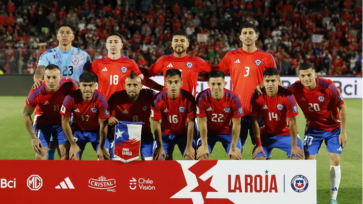 Chile ya tiene formación definida para enfrentar a Argentina.