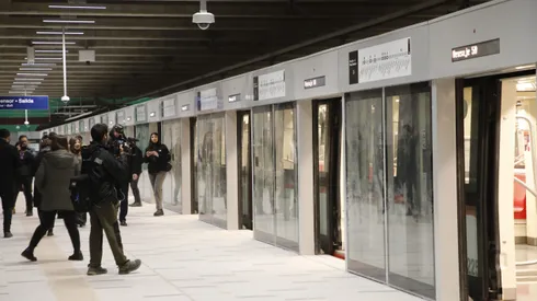 Santiago, 4 de septiembre de 2023 En el marco de la pronta entrada en operacion de la extension de Linea 3, se lleva a cabo el inicio oficial al proceso de marcha blanca, instancia que permite probar, a traves del paso de trenes sin pasajeros, todas las funcionalidades del servicio antes de entrar en servicio. Dragomir Yankovic/Aton Chile