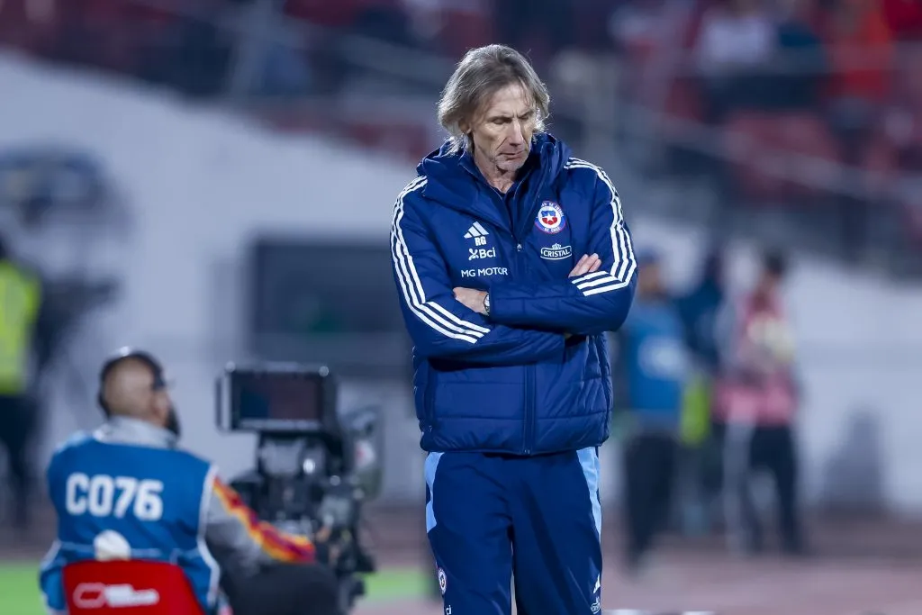 Futbol, Chile vs Ecuador.
Primera rueda, clasificatorias al Mundial 2026.
El entrenador de la seleccion chilena Ricardo Gareca es fotografiado durante el partido clasificatorio al Mundial 2026 contra Ecuador disputado en el estadio Nacional de Santiago, Chile.
25/03/2025
Pepe Alvujar/Photosport

Football, Chile vs Ecuador.
Round one, 2026 World Cup Qualifiers.
Chile’s head coach Ricardo Gareca is pictured during a 2026 World Cup qualifier match against Ecuador at the National stadium in Santiago, Chile.
25/03/2025
Pepe Alvujar/Photosport