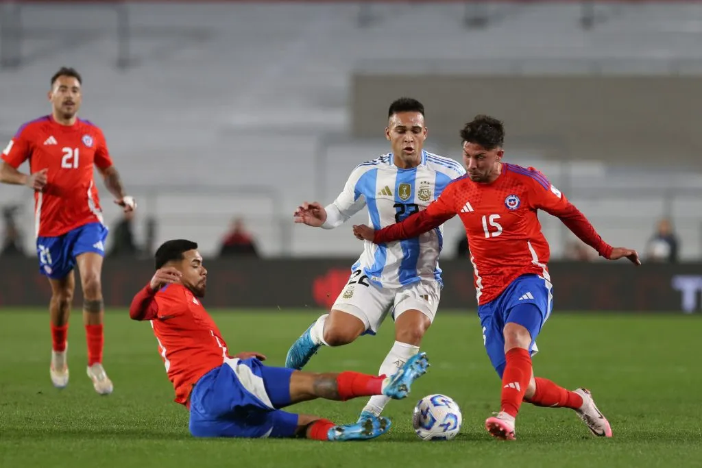 Lautaro Martínez no estará a disposición en Argentina para el duelo con Chile. Foto: Photosport.