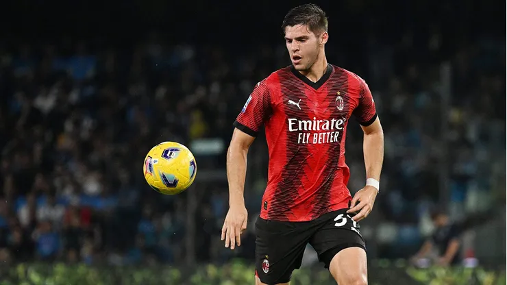 Este zaguero central argentino fue fichado por el AC Milan en casi 4.5 millones de dólares.