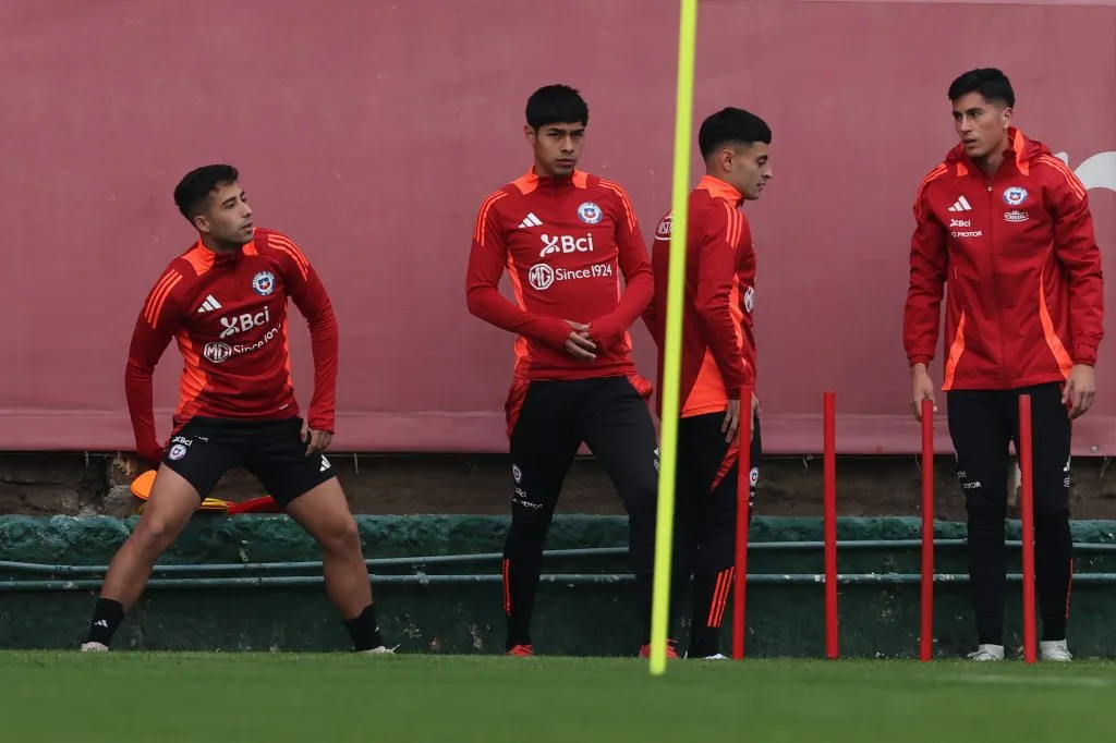 Assadi pasó el corte y será parte de la banca de la Roja ante Argentina