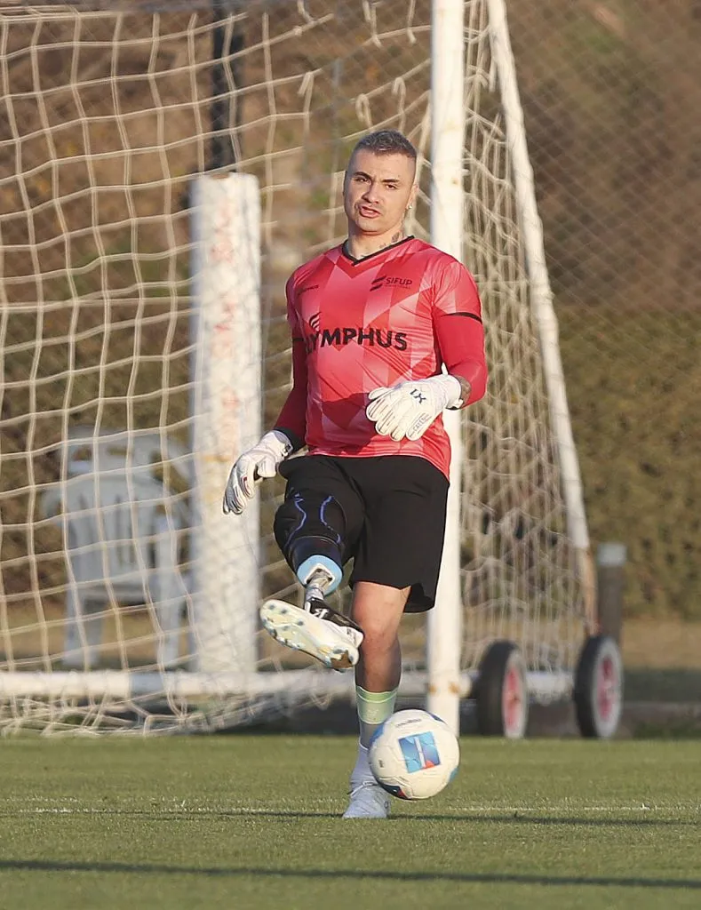 Campos volvió a las canchas en un duelo amistoso organizado por el SIFUP.