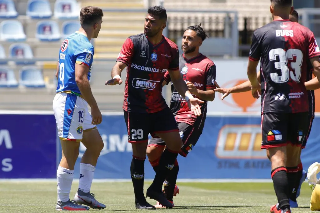 Andrés Robles durante su paso por Deportes Antofagasta. Foto: Jorge Loyola/Photosport