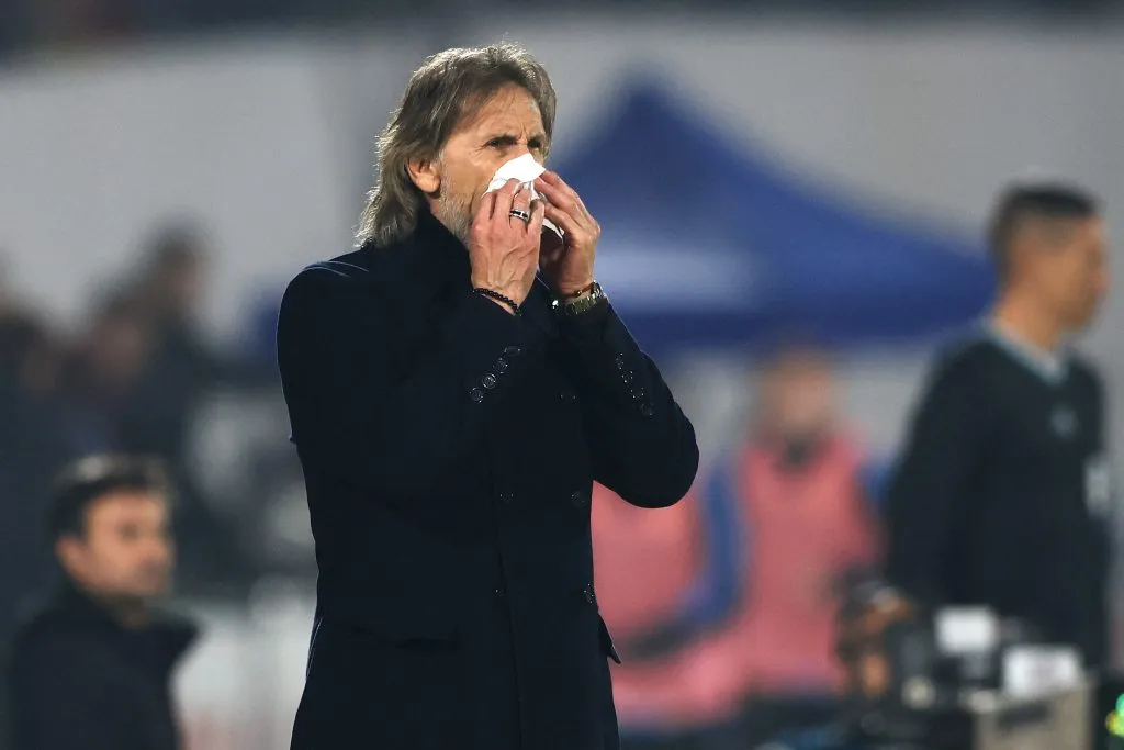 Ricardo Gareca se mantiene firme en sus ideas, pese al fracaso. Foto: Felipe Zanca/Photosport