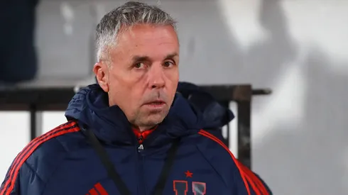 Gustavo Álvarez se va de tarro y cuenta si está dispuesto a ser el bombero de la selección chilena.