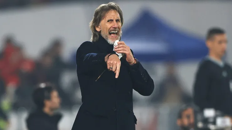 La familia de Ricardo Gareca pasó un terrible momento en el Estadio Nacional.