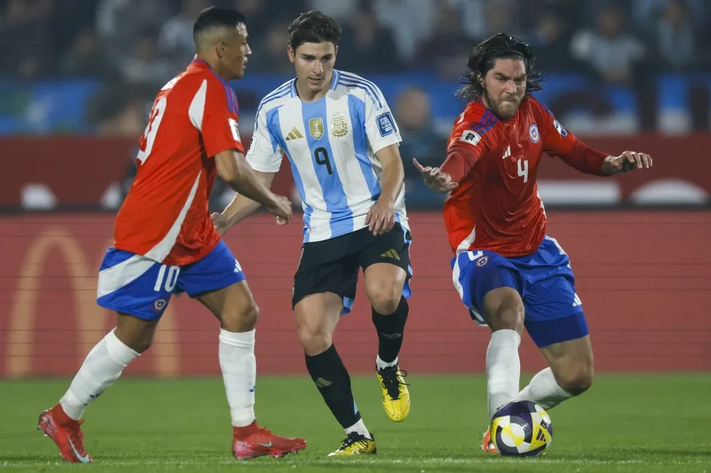 Alexis Sánchez analizó la derrota de Chile contra Argentina.