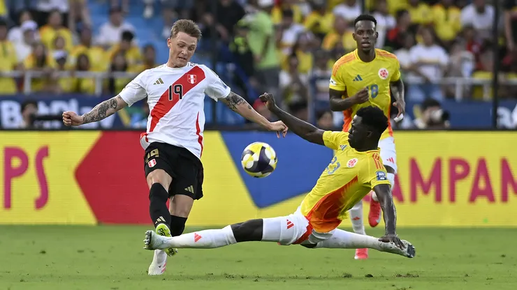 Empate entre Colombia y Perú.