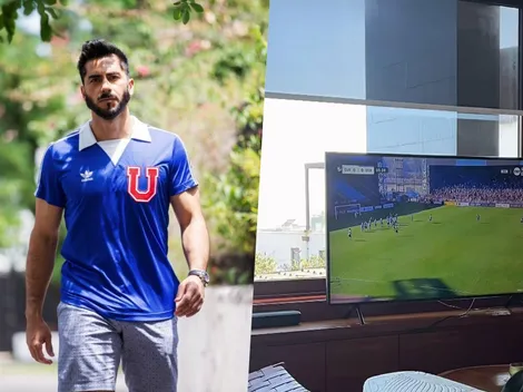 Johnny a dos bandos: ve partido de la U y sigue su otra pasión