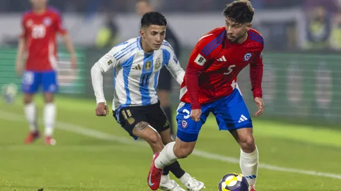 Felipe Loyola jugará de volante ante Bolivia.