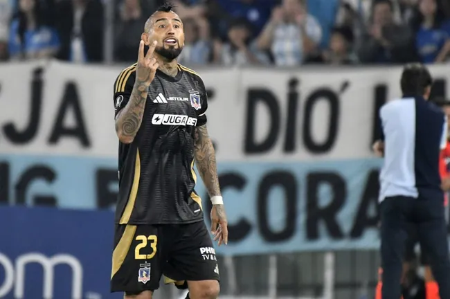 Arturo Vidal está en la órbita de Pachuca, de acuerdo a Juan Cristóbal Guarello en el programa La Hora de King Kong. Foto: Fotobaires/Photosport