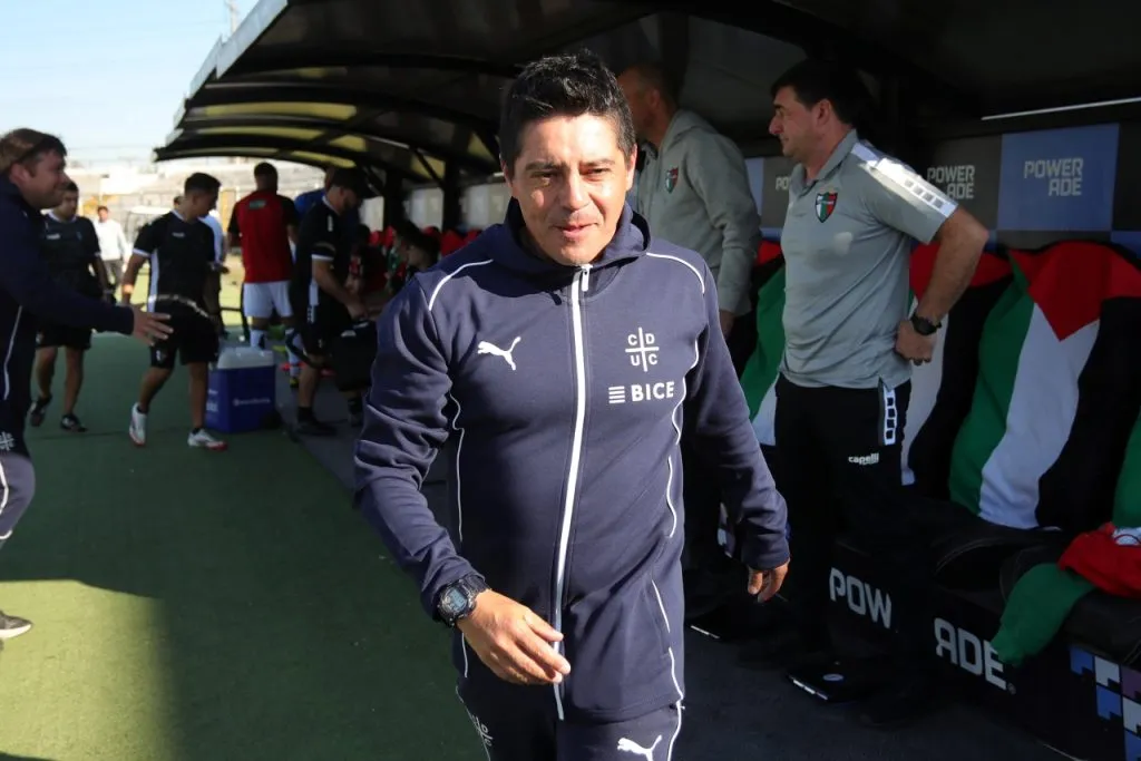 Rodrigo Valenzuela es el actual técnico interino de Universidad Católica (Photosport)