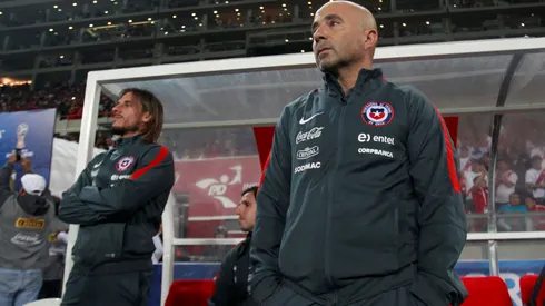 Ex ayudante de Sampaoli en la Selección es postulado para dirigir La Roja.