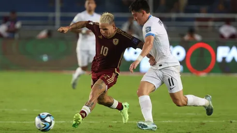 Charrúas y Venezolanos se enfrentan en el marco de la Fecha 16 por las Eliminatorias.