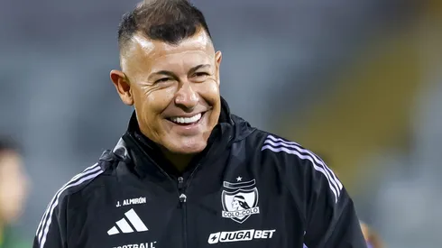 Jorge Almirón prepara el partido de Colo Colo ante Iquique.