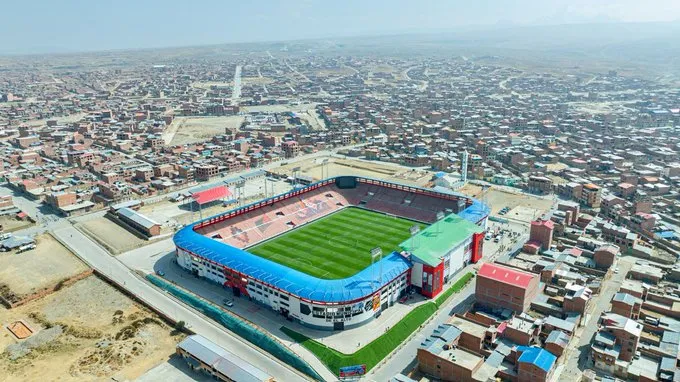 El Estadio El Alto, donde juega Chile ante Bolivia, se ubica a 4150 metros sobre el nivel del mar