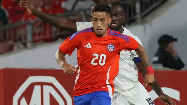 El bajo 2025 de Lucas Assadi... para ganarse la titularidad de Gareca en Chile contra Bolivia.