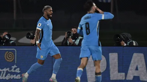 Uruguay escapó y tiene un pie dentro del Mundial.