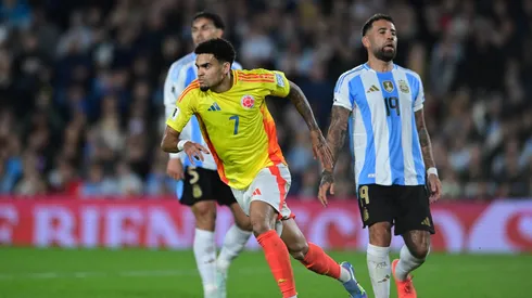 Luis Díaz celebra su gol ante el Agrentina.