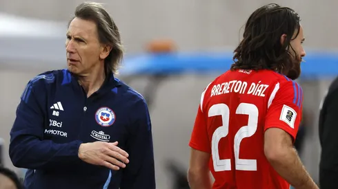 Gareca con Ben Brereton, uno de los jugadores que no consideró en la recta final de su fracasado proceso.