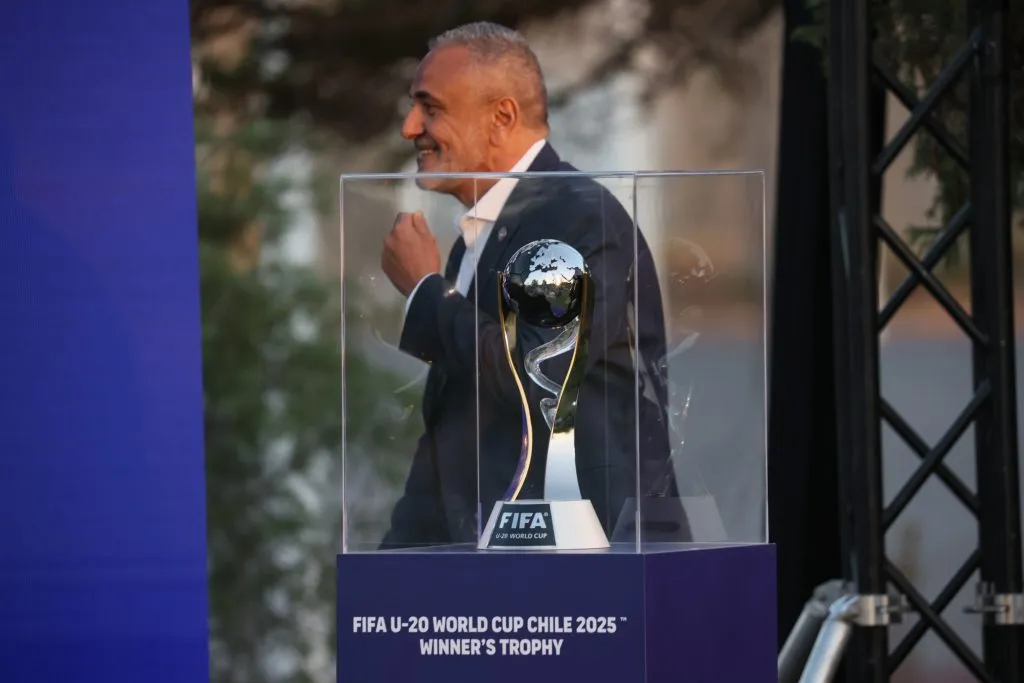 Pablo Milad en la presentación del Mundial Sub 20 que organizará Chile este año. (Dragomir Yankovic/Photosport).