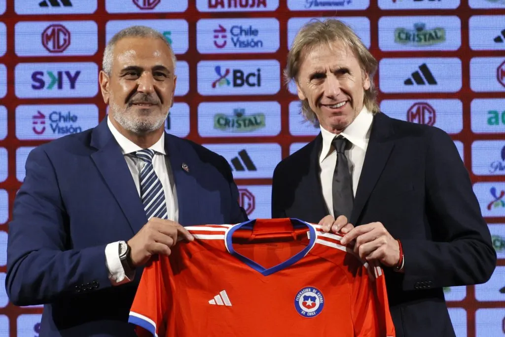 Pese a todas las advertencias, Ricardo Gareca se la jugó con ir por Ricardo Gareca como DT de la selección chilena. Los resultados están a la vista. | Foto: Photosport.