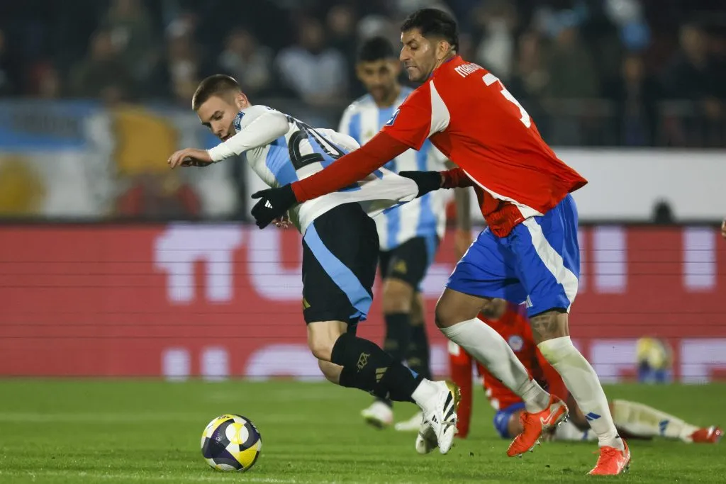 Franco Mastantuono se va de River a Real Madrid. Foto: Andres Pina/Photosport