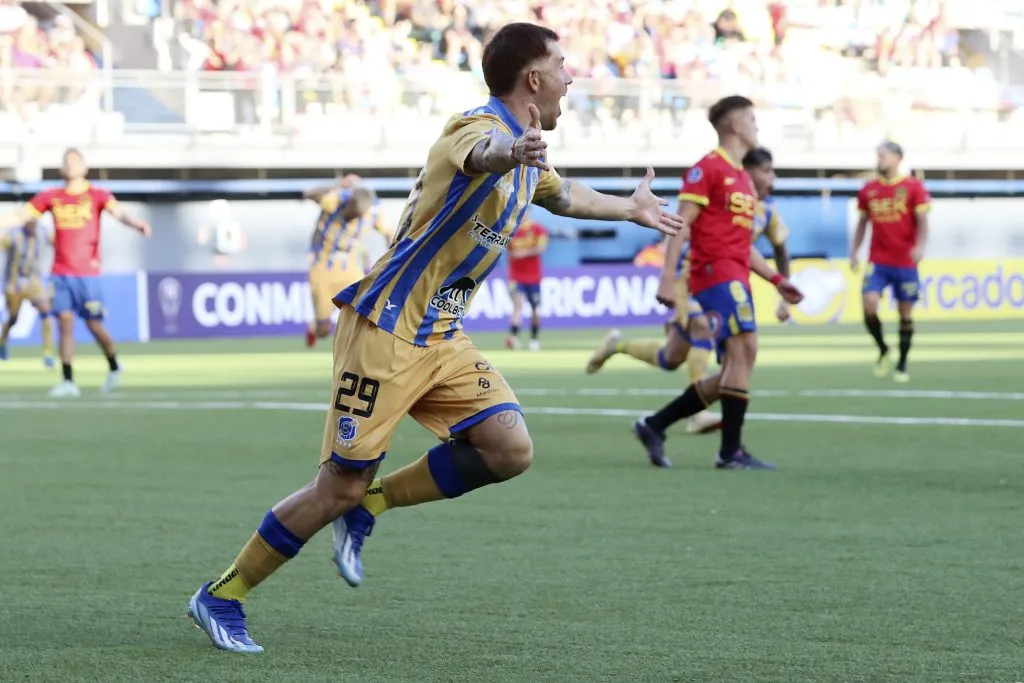 Juan Ignacio Ramírez celebra un gol ante Unión Española. (Felipe Zanca/Photosport).