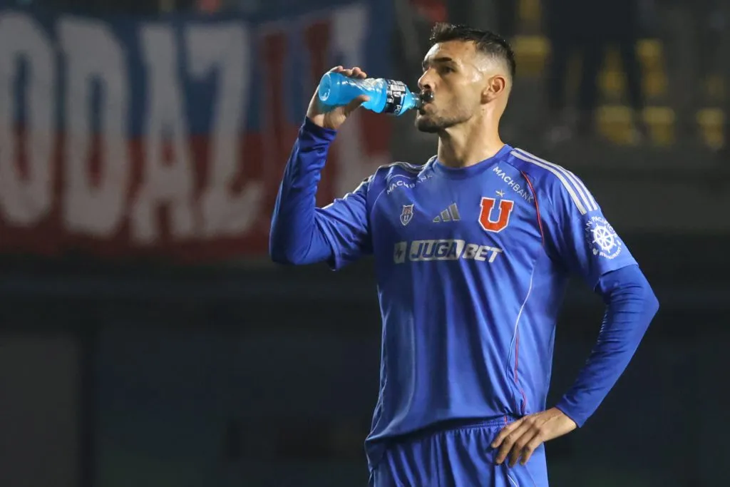 Fabricio&nbsp;Formiliano ha jugado poco y nada desde su llegada a Universidad de Chile a mediados del 2024. | Foto: Photosport.