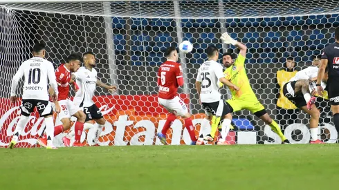 Autogol de Vidal y amago de pelea con De Paul en Colo Colo.
