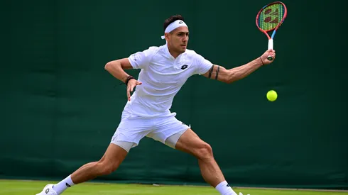 Alejandro Tabilo se baja de nuevo torneo sobre césped.