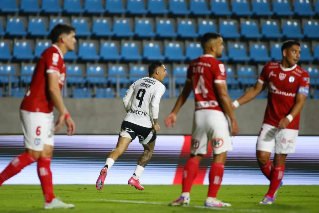 El gol de Javier Correa para el 1-1 de Colo Colo generó la furia en Deportes Iquique. | Foto: Photosport.