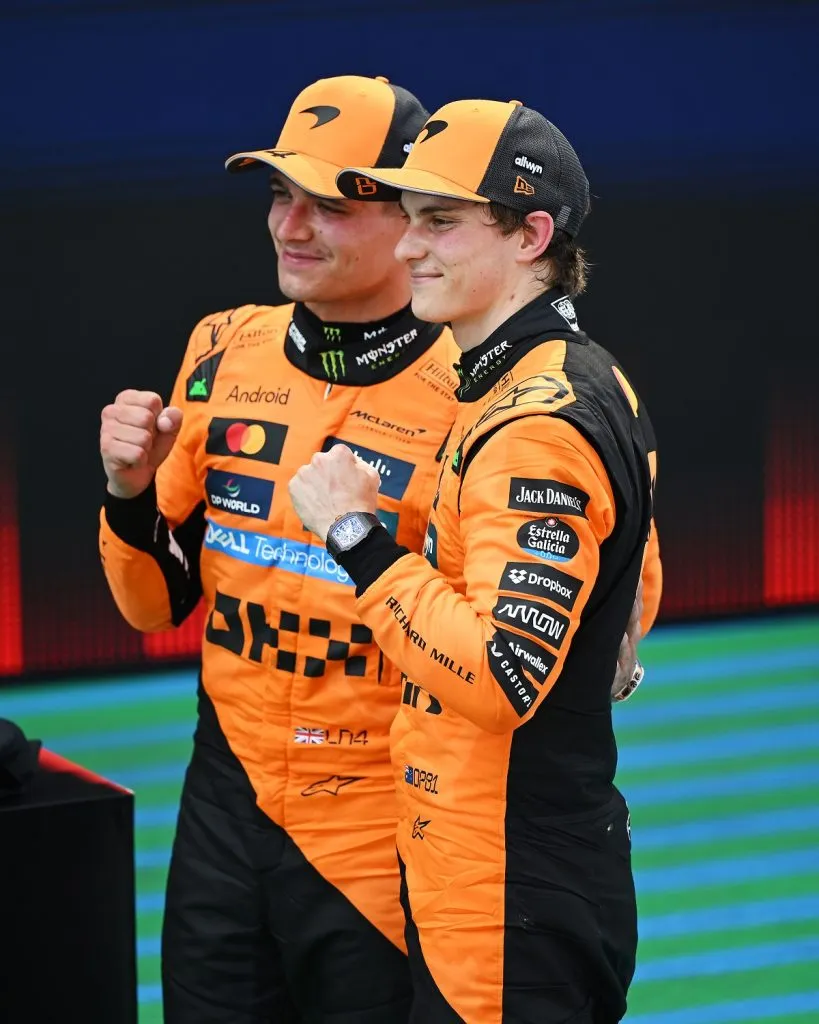 Lando Norris y Oscar Piastri celebran durante el GP de España (Getty Images).