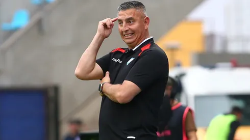 Jaime García en la cuerda floja por crisis en Huachipato.