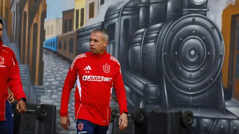 Gustavo Álvarez estaba tenso en la U.