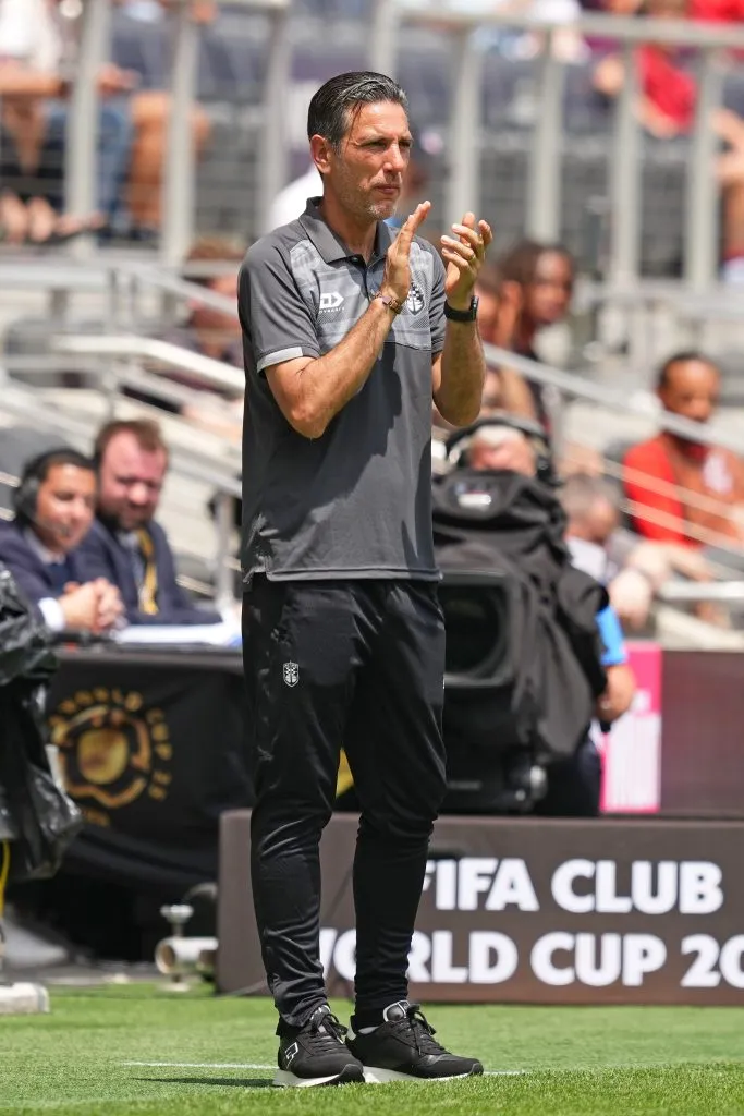 Ivan Vicelich dirigió a Auckland City ante Bayern Múnich en el inicio del Mundial de Clubes. Foto: Dylan Buell/Getty Images.