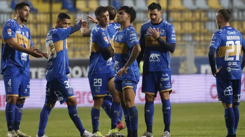 Everton no sólo lo pasa mal dentro, sino que también fuera de la cancha.