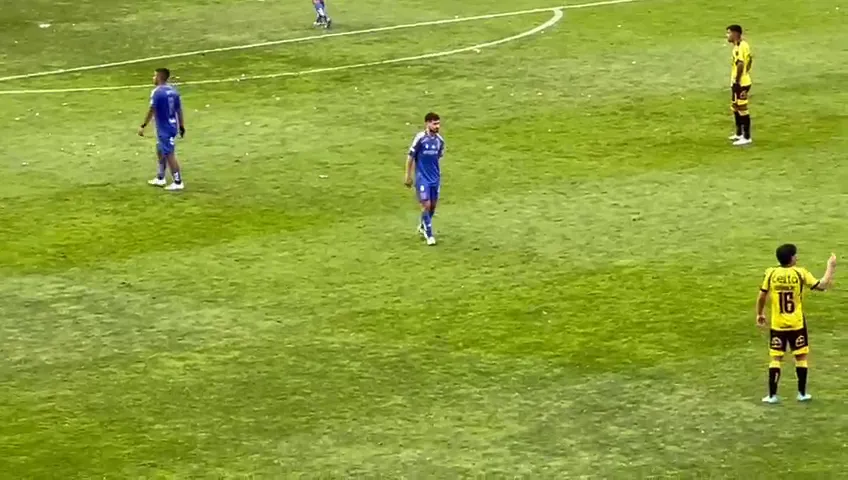 Nicolás Fernández se tocó el isquiotibial derecho. (Foto: Cristián Fajardo | RedGol).