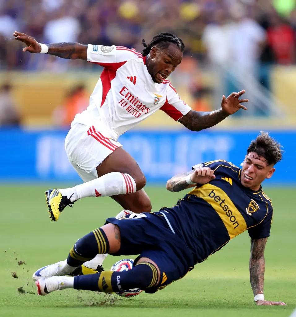 Carlos Palacios fue titular con Boca Juniors ante Benfica en el Mundial de Clubes. Foto: Getty.