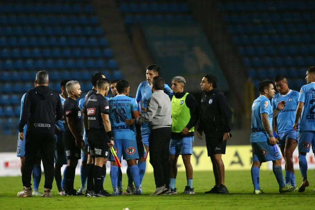 Los jugadores de Iquique reclamaron tras el final del partido. Foto: Alex Diaz/Photosport