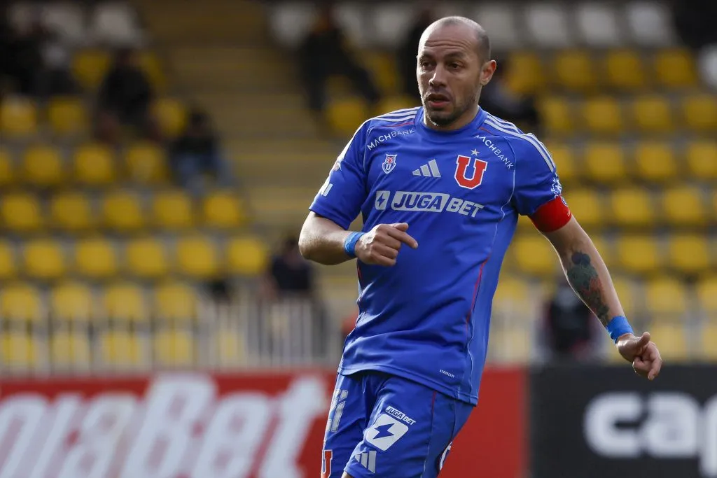 Marcelo Díaz asume las críticas en U de Chile, pero asegura que no es algo mental. Foto: Andres Pina/Photosport