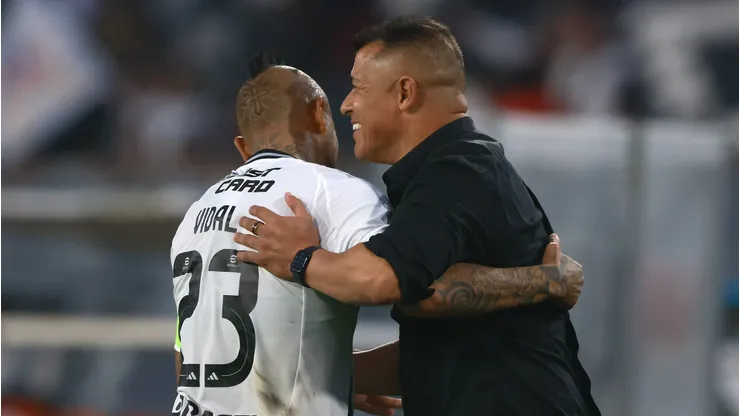 Jorge Almirón cambia el chip para poder reencantarse con el plantel de Colo Colo.