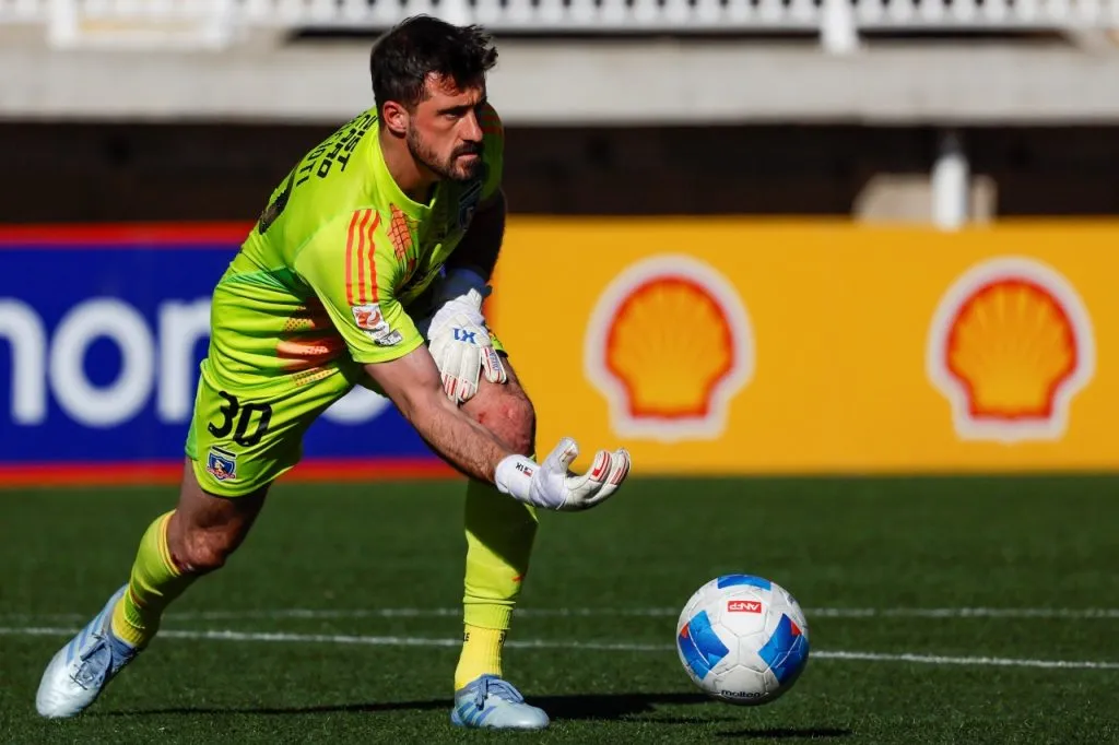 Fernando De Paul no se moverá de Colo Colo tras oferta de Atlético Tucumán (Photosport)