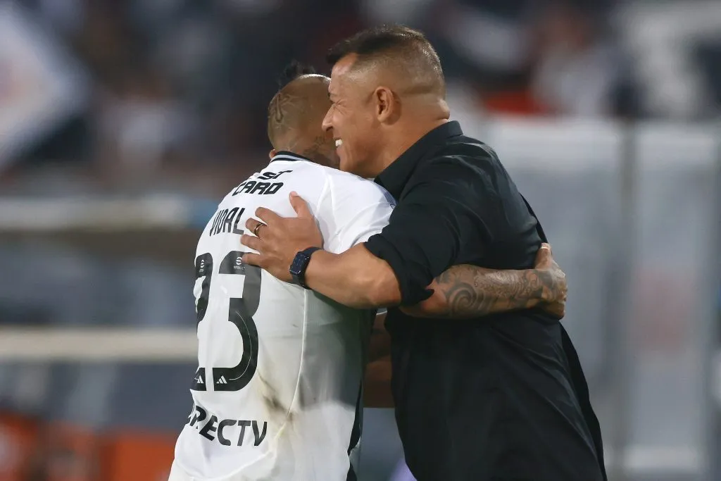 Jorge Almirón tuvo una reconciliación con el plantel | Photosport