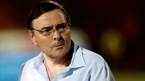 Jorge Segovia reaparece en medio de crisis en Unión Española.